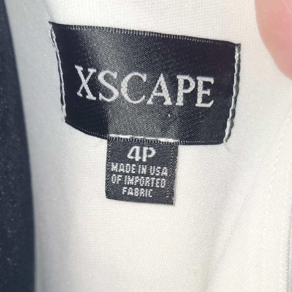 Xscape White One Shoulder‎ Asymmetrical Hem Ruffle Cocktail Dress - Picture 5 of 6